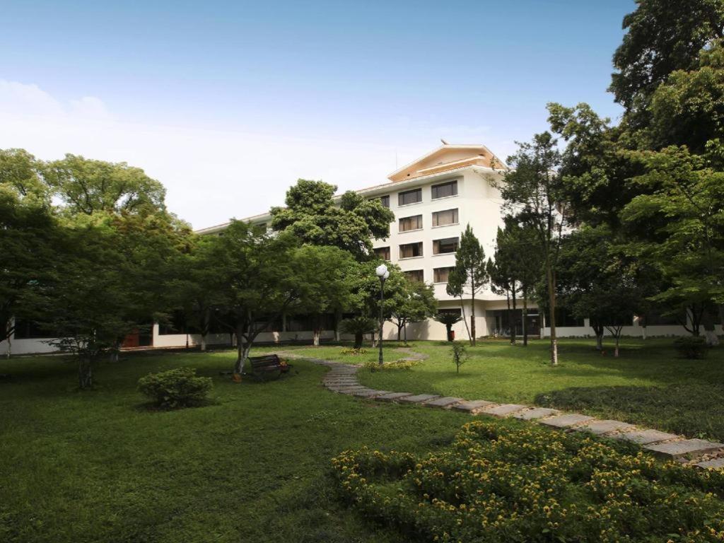 Guilin Grand Link Hotel Екстериор снимка
