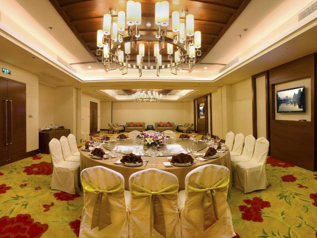 Guilin Grand Link Hotel Екстериор снимка